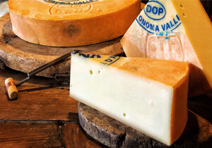 Fontina Val D'Aosta Cheese DOP